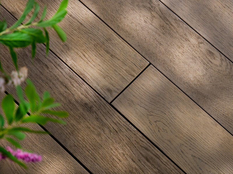 Новинка от Millboard: новый декор Antique Oak